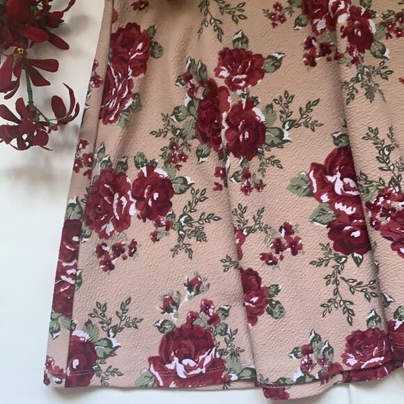 𝅺🌺STREETWEAR Society Floral Detail Skirt🌺 - Picture 4 of 9